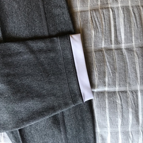 Gray under armour pants - Picture 3 of 5